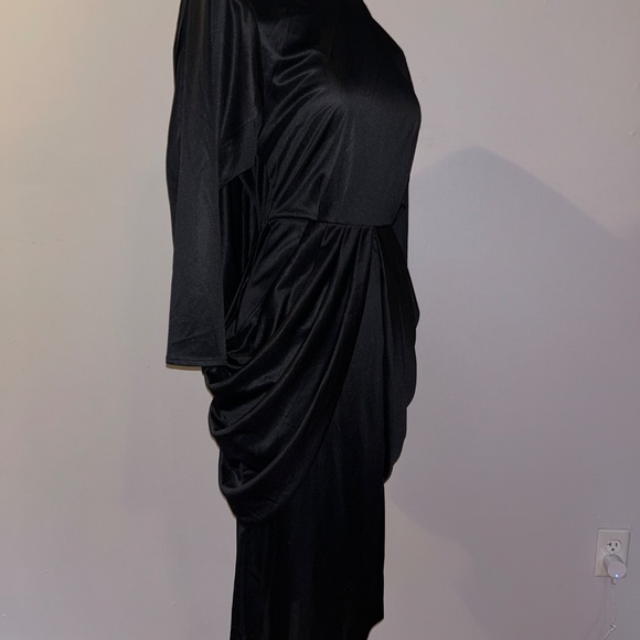 70s Vintage Black Villain Cape Dress - Picture 4 of 7